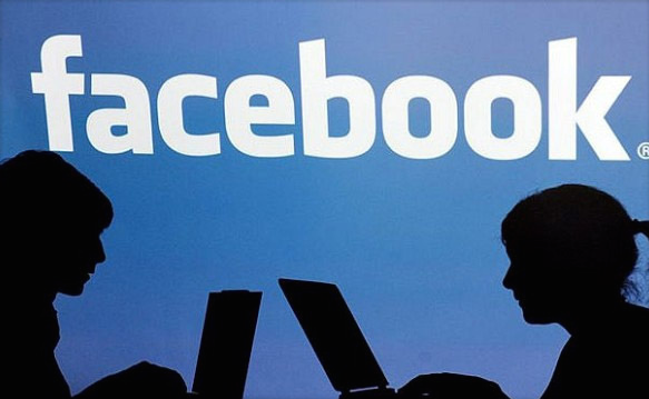 Featured image for “Why I’m NOT Quitting Facebook in 2015: A Response”