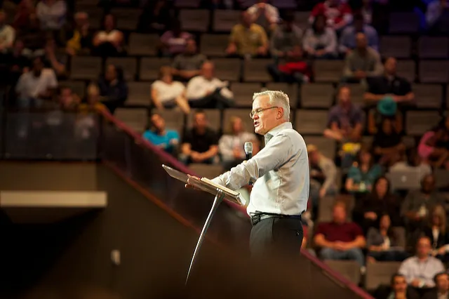 Featured image for “7 Questions All Pastors Need to Ask Themselves Post-Hybels”